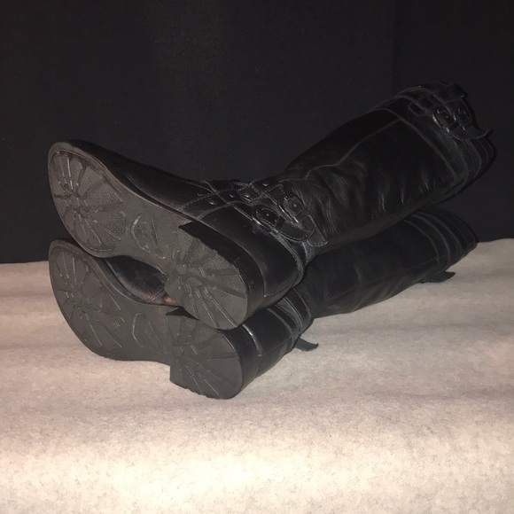 Born - Picture 3 of 3